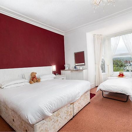 ランディドノー Anglesey House Bed & Breakfast エクステリア 写真