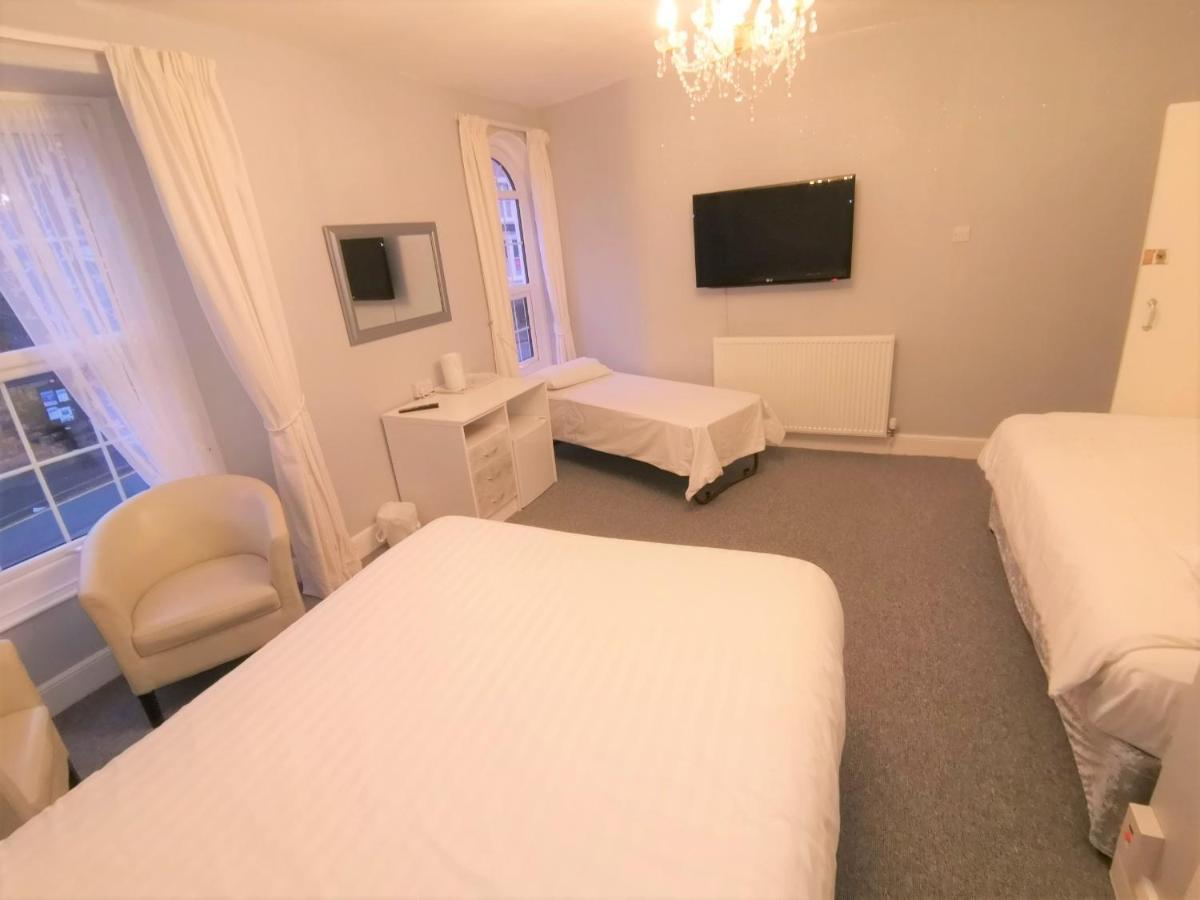 ランディドノー Anglesey House Bed & Breakfast エクステリア 写真