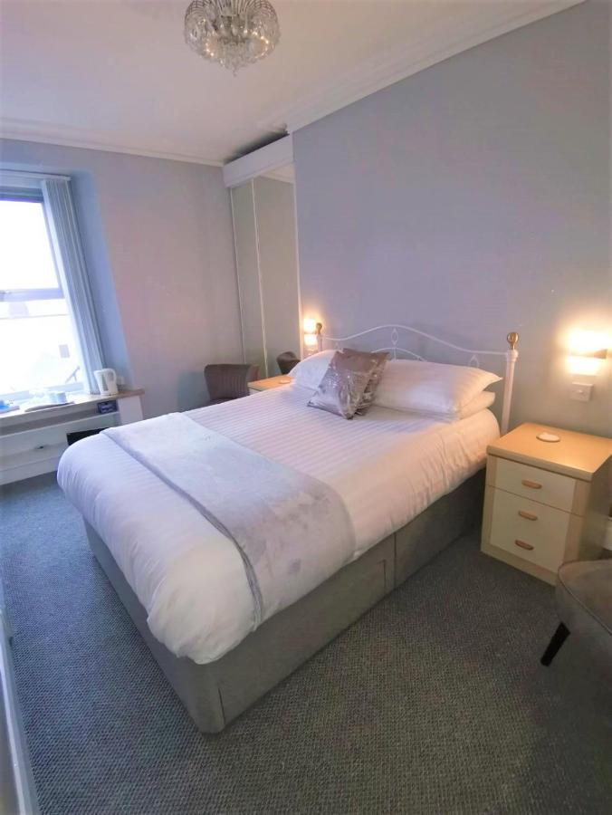 ランディドノー Anglesey House Bed & Breakfast エクステリア 写真