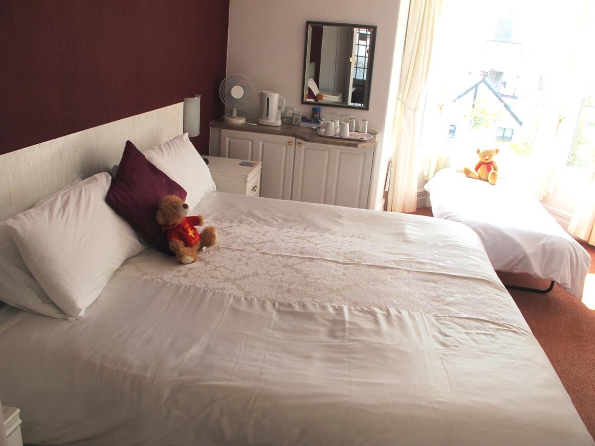 ランディドノー Anglesey House Bed & Breakfast エクステリア 写真