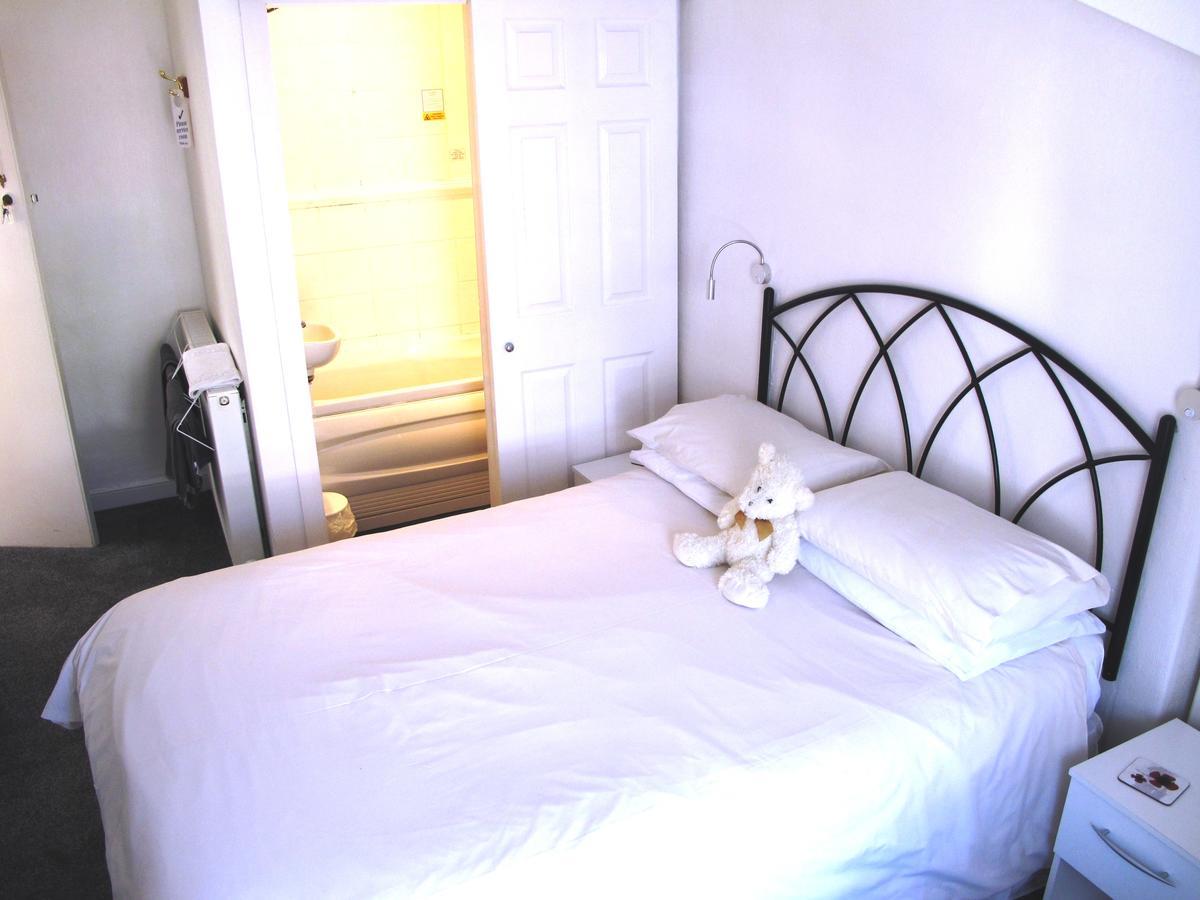 ランディドノー Anglesey House Bed & Breakfast エクステリア 写真